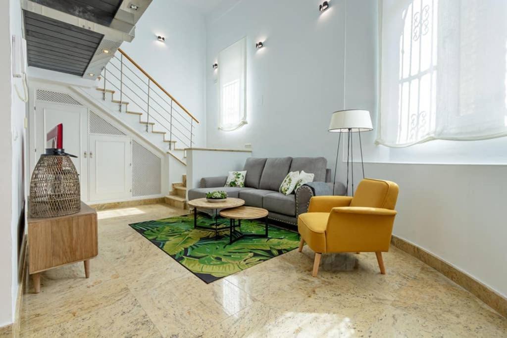 Becas Alameda Duplex By Valcambre Appartement *