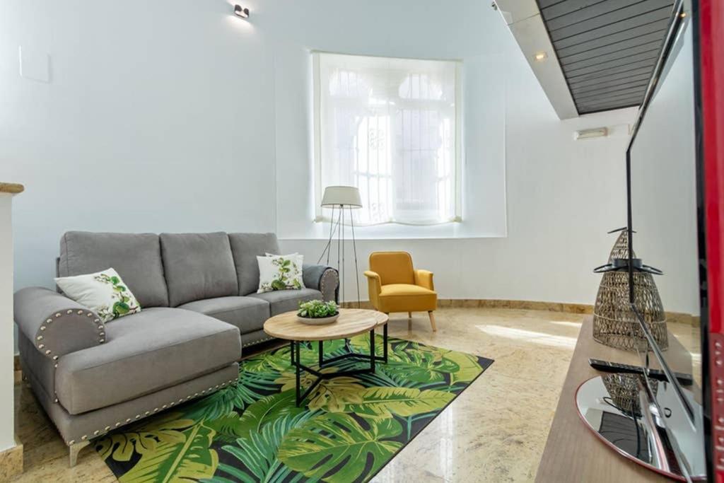 Becas Alameda Duplex By Valcambre * Séville