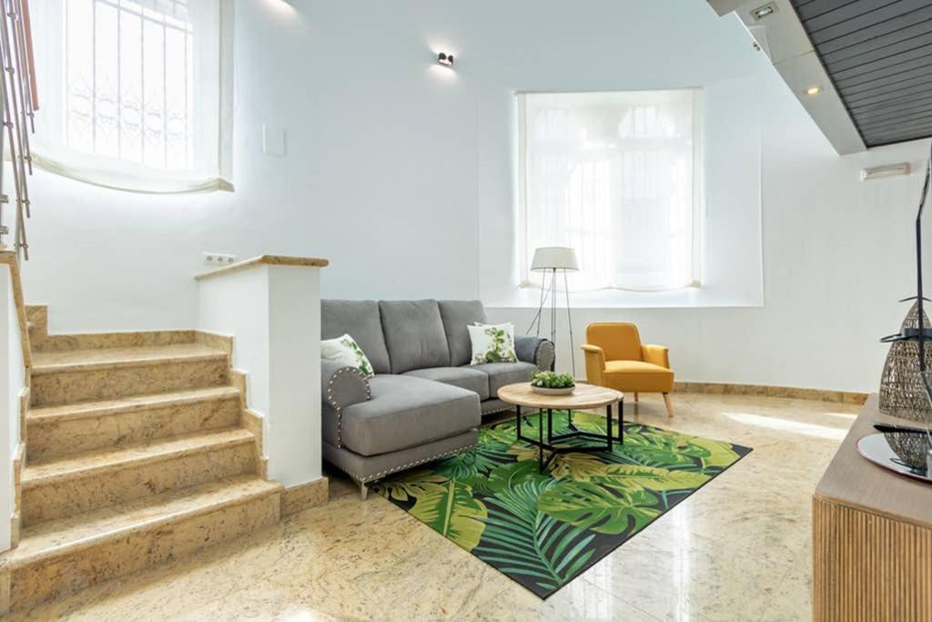 Becas Alameda Duplex By Valcambre Appartement *